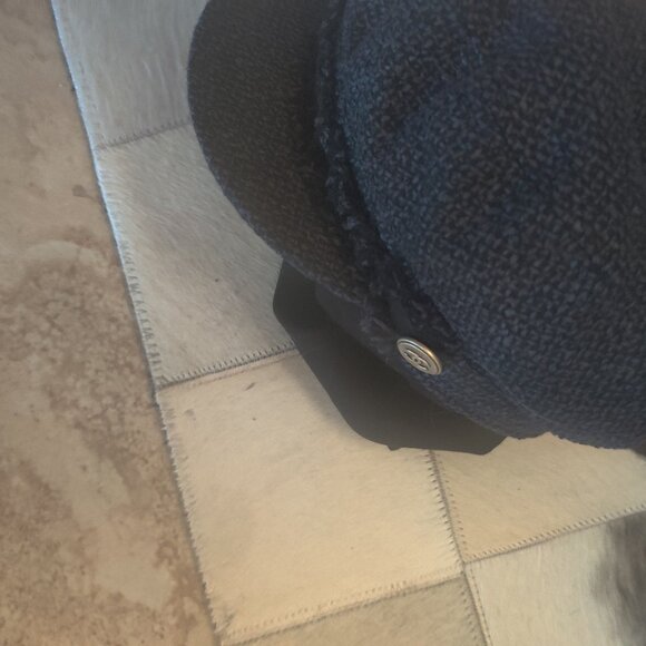 CHANEL tweed cap size L (58) - Picture 3 of 5